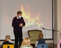 Vorlesewettbewerb_11-2021-09.jpg