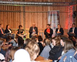 Podiumsdiskussion20220830-7.JPG