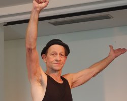 Kontakt-Jonglage-2-HMW-JS.jpg